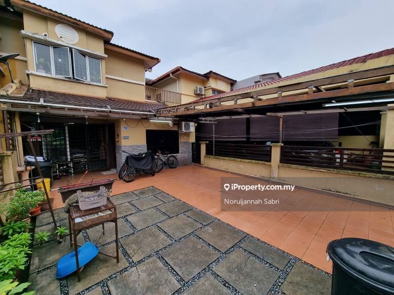 Sungai Buloh, Saujana Utama Intermediate 2sty Terrace/Link House 4 bedrooms for sale
