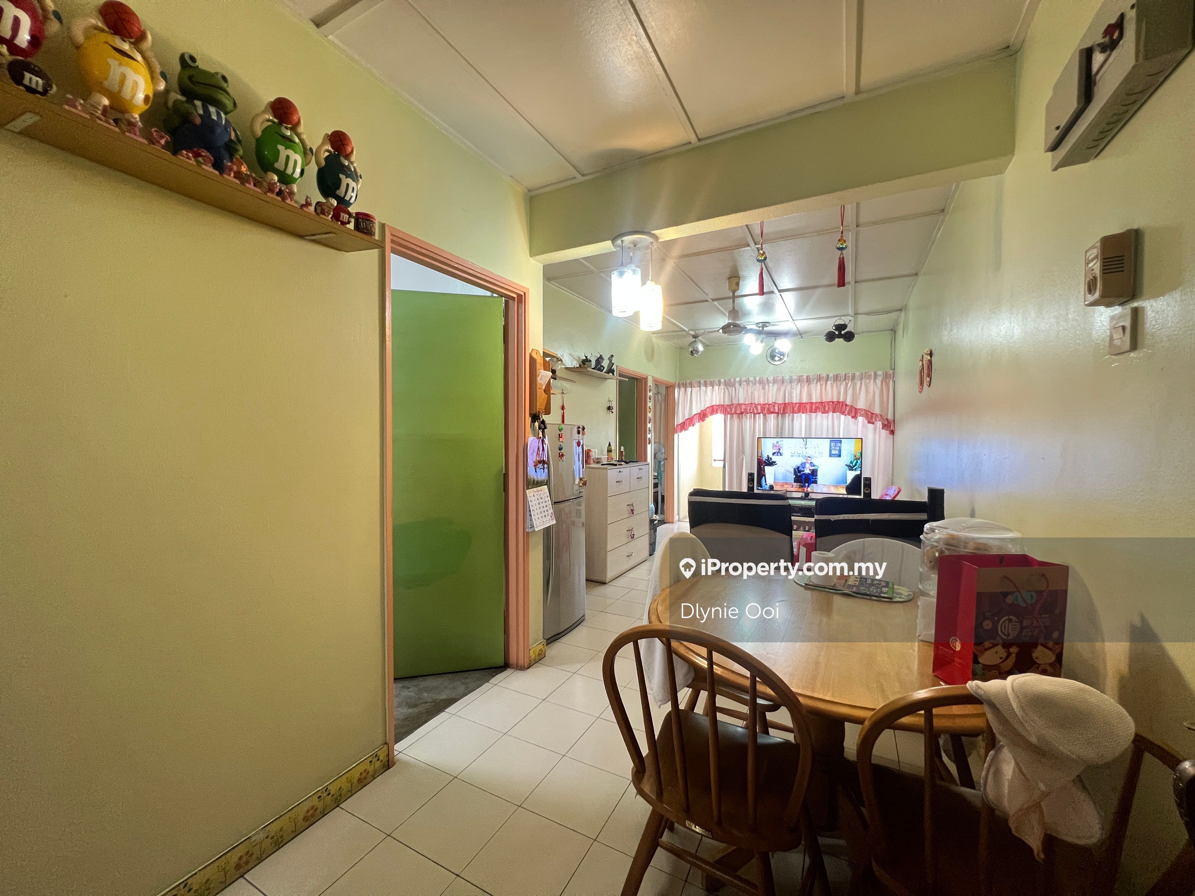 Taman Megah Cheras Apartment Apartment 3 bedrooms for sale in Cheras