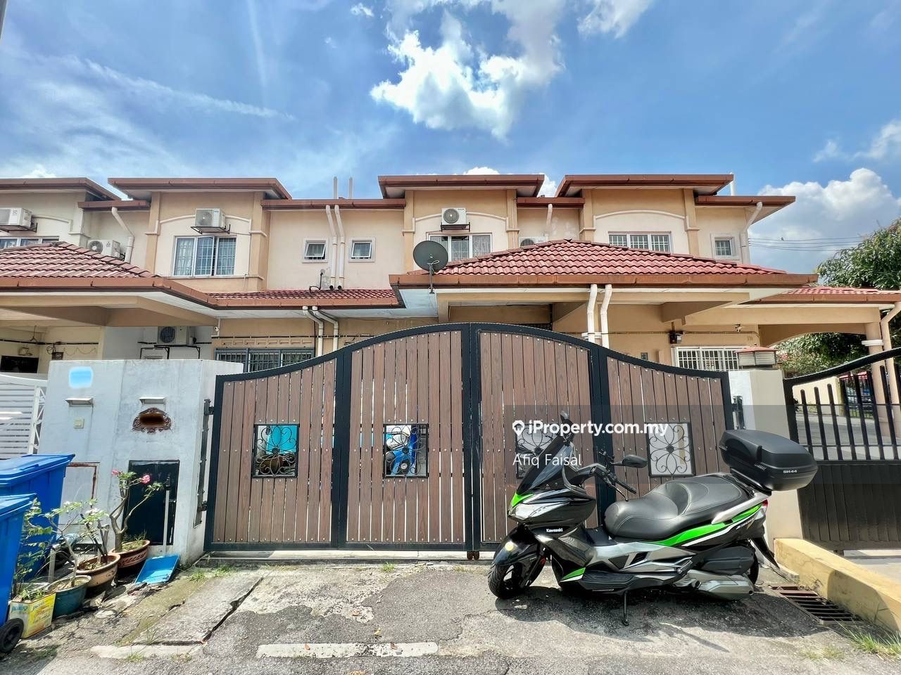 Seksyen 32 Shah Alam, Shah Alam 2sty Terrace/Link House 4 bedrooms for