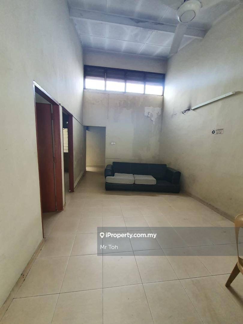 Taman Melodies, Johor Bahru 1sty Terrace/Link House 3 bedrooms for