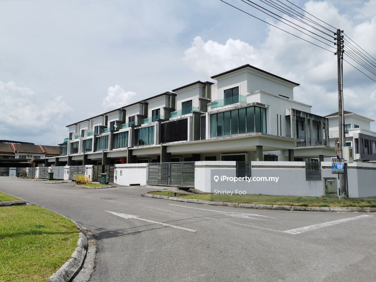 Stampin Tengah/ Green Heights, Kuching 2sty Terrace/Link House 5
