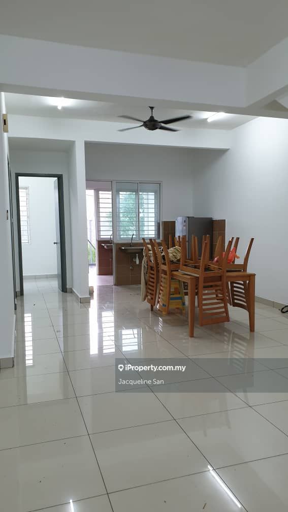 Taman Tiara East, Semenyih Intermediate 2sty Terrace/Link House 5
