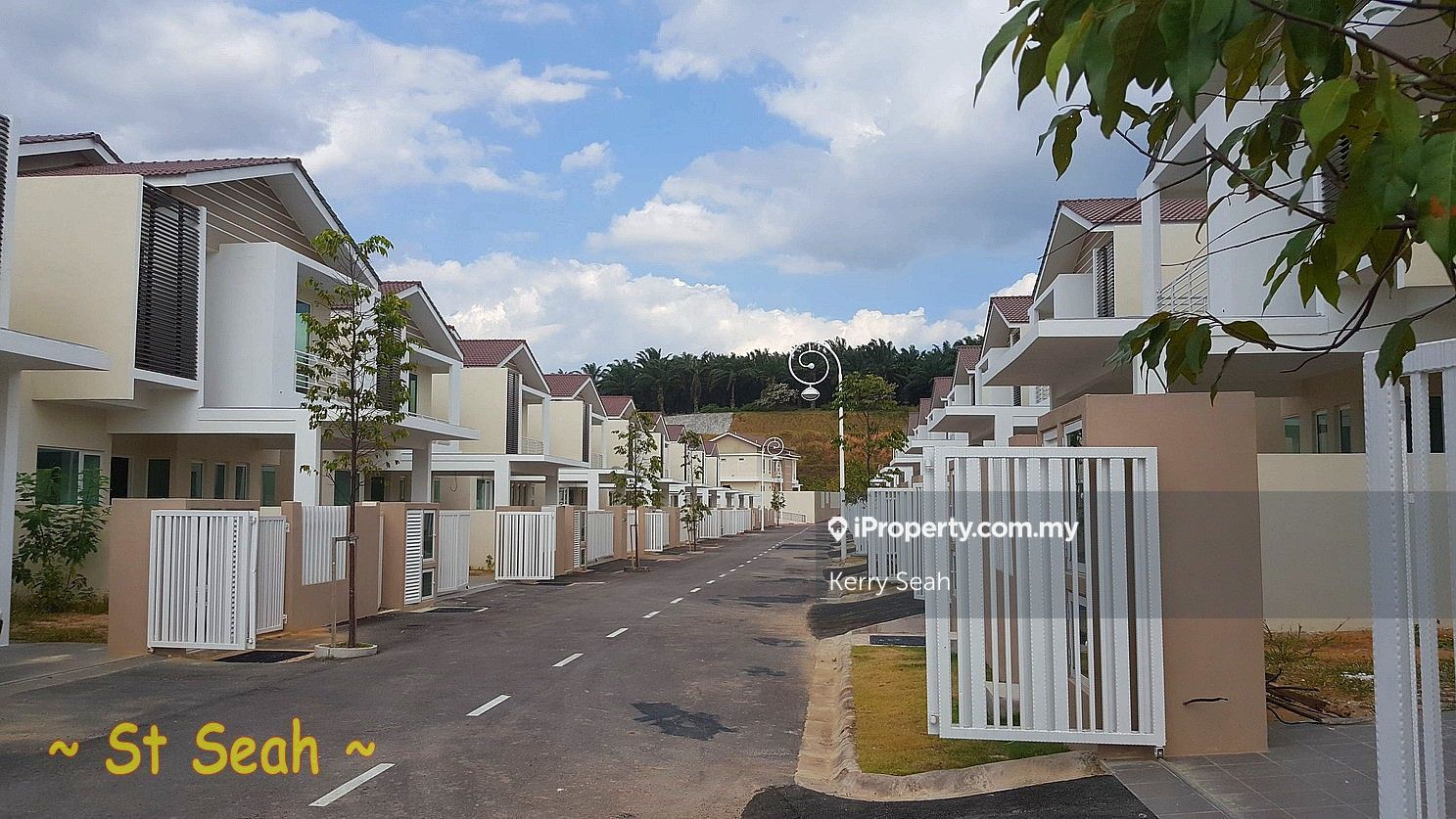 alma, Bukit Mertajam Intermediate Bungalow 5 bedrooms for sale