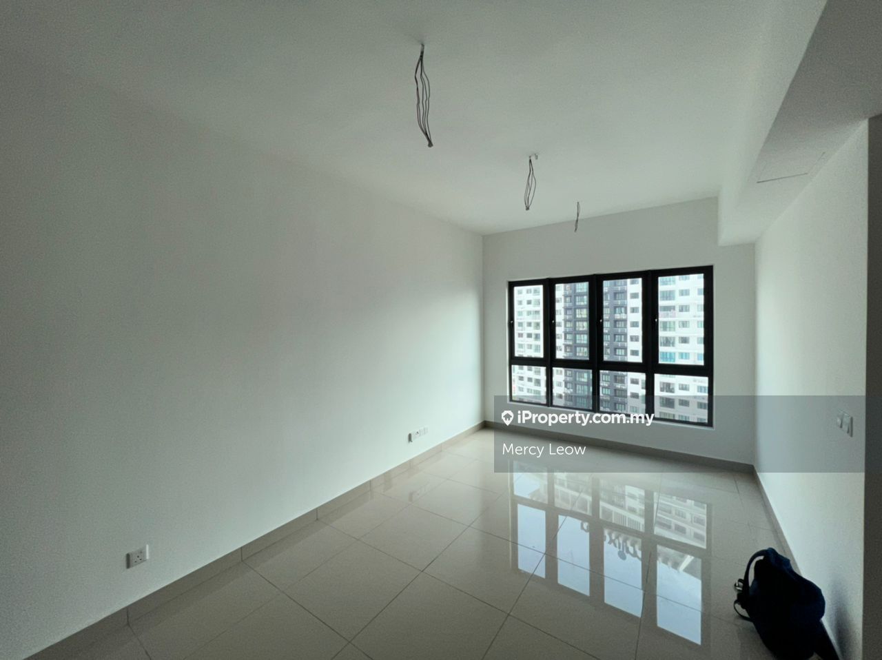 M Centura, Sentul Pasar, Sentul