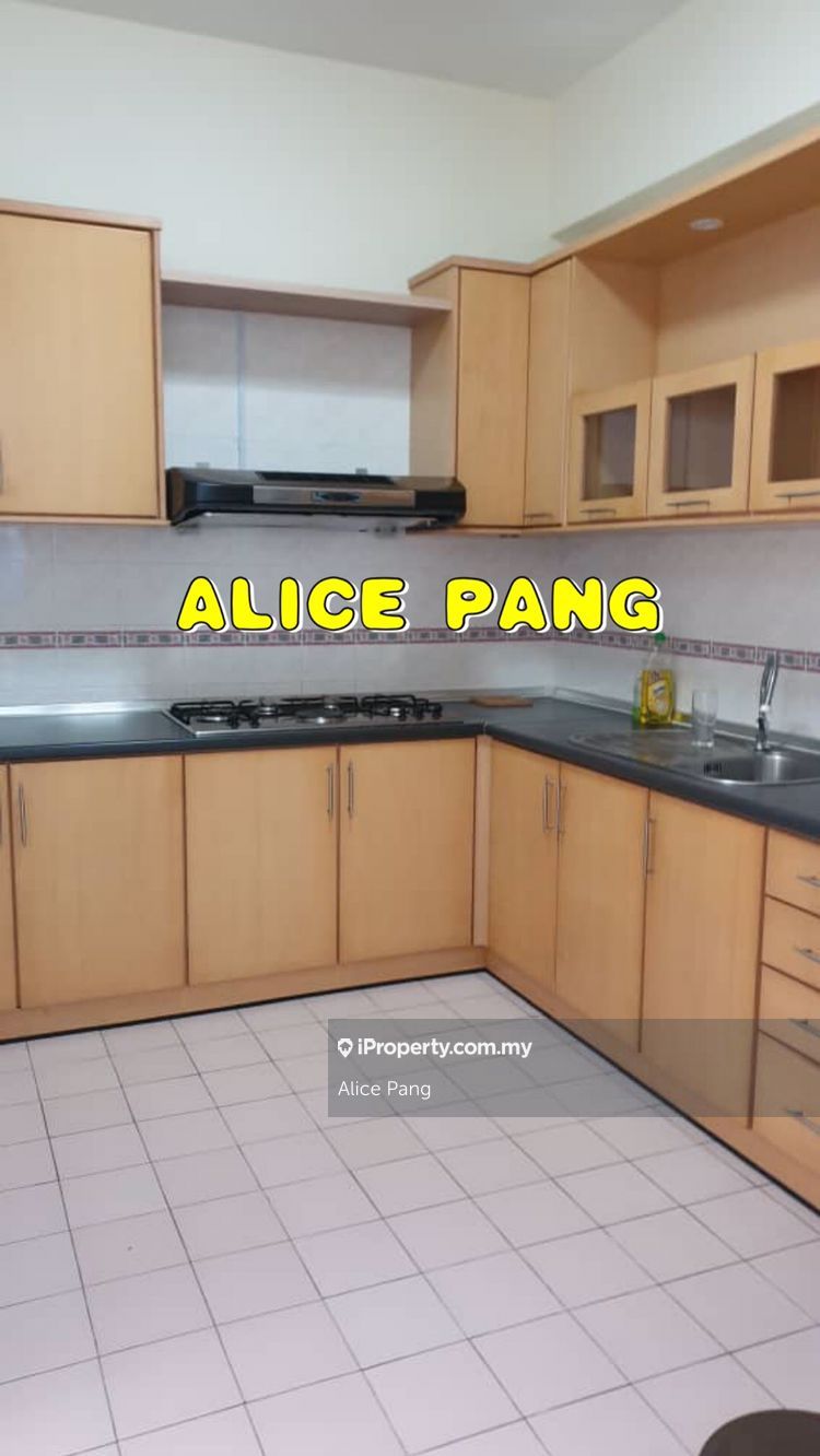 Twin Towers Condominium 3 bedrooms for rent in Tanjung Bungah, Penang