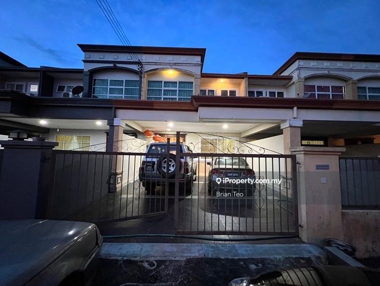 Taman Sri Moyan Jalan Batu Kawa Matang, Kuching 2sty Terrace/Link