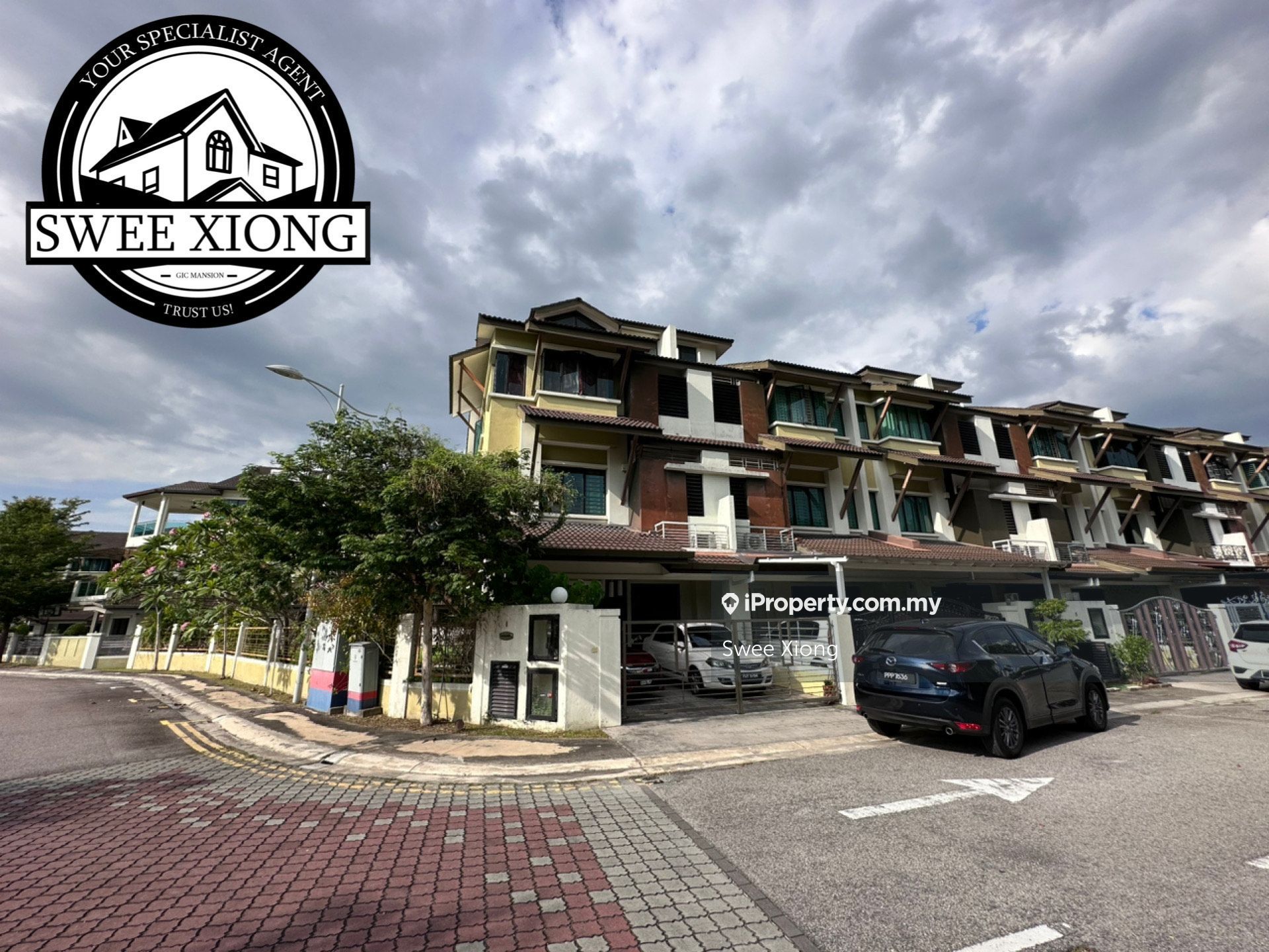 Triple Terrace Southbay Residence South Bay Corner, Batu Maung for sale