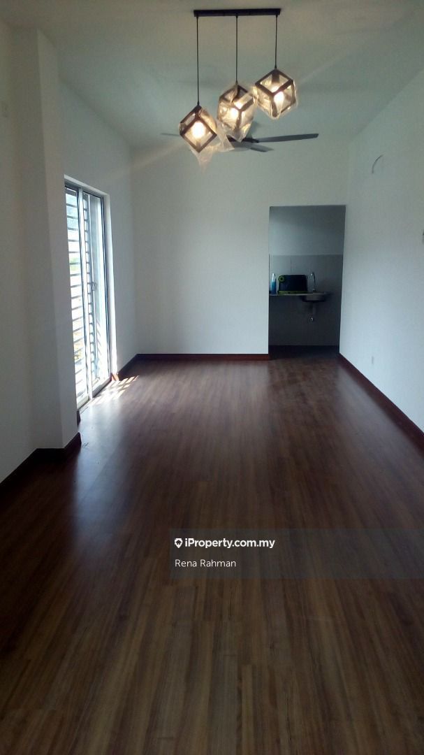 Suci Bandar Ainsdale, Seremban Townhouse 3 bedrooms for sale
