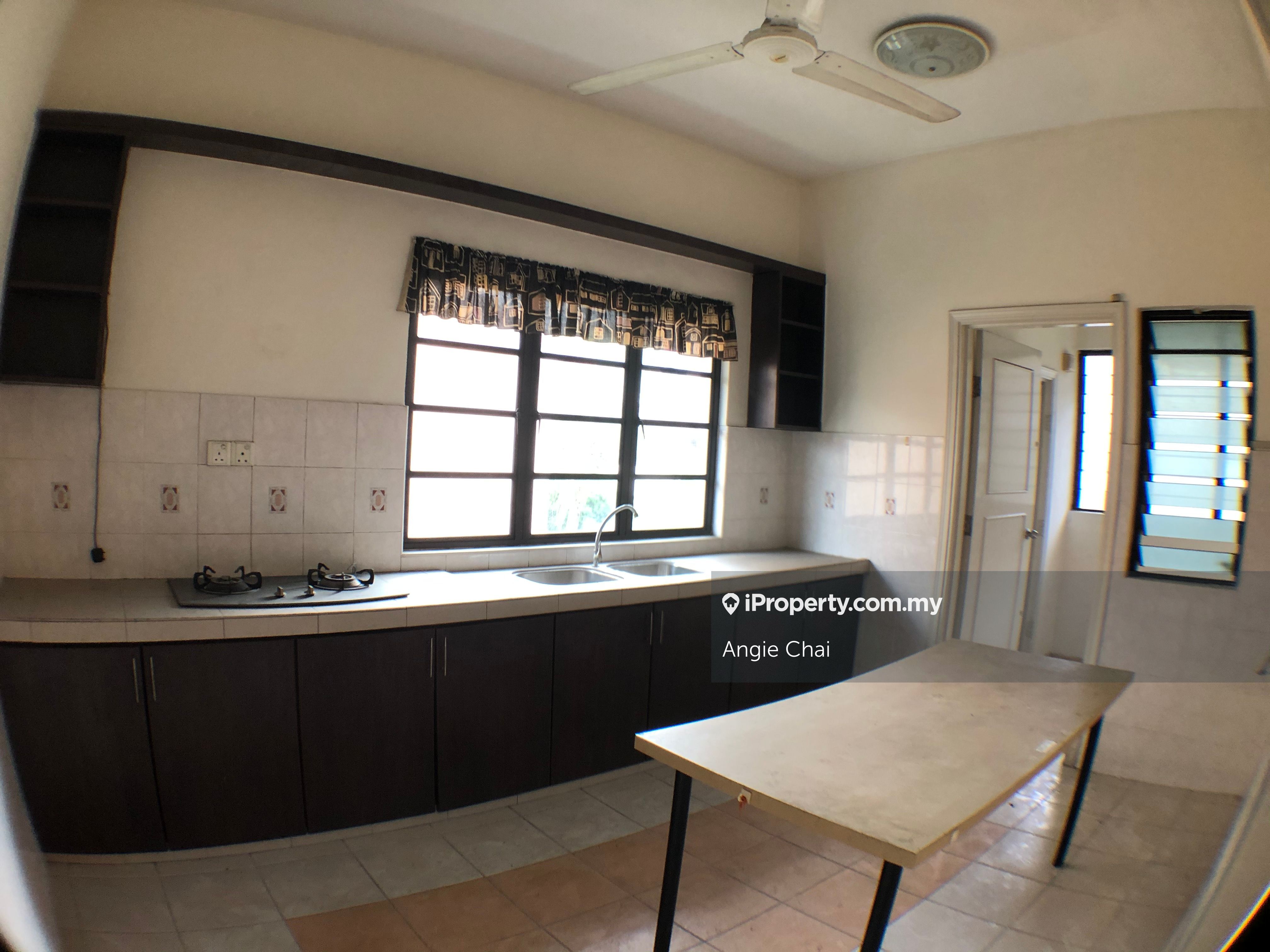 Parkville Townhouse Sunway Damansara Pj Petaling Jaya End Lot Townhouse 3 Bedrooms For Sale Iproperty Com My