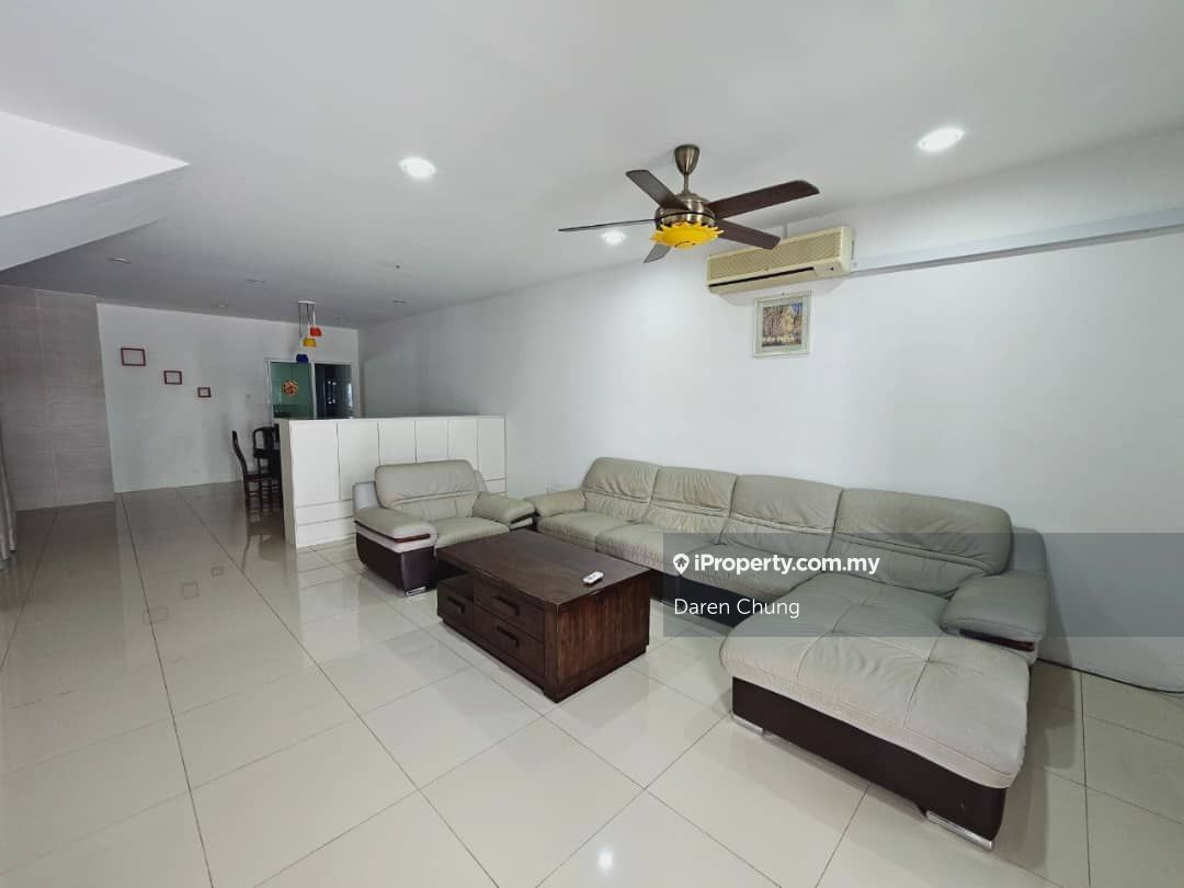 Tabuan Tranquility 2storey Terrace House For Rent, Kuching 2sty