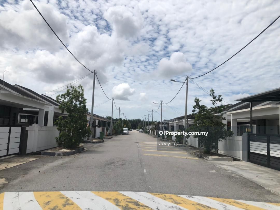 Taman Mekarsari, Bertam