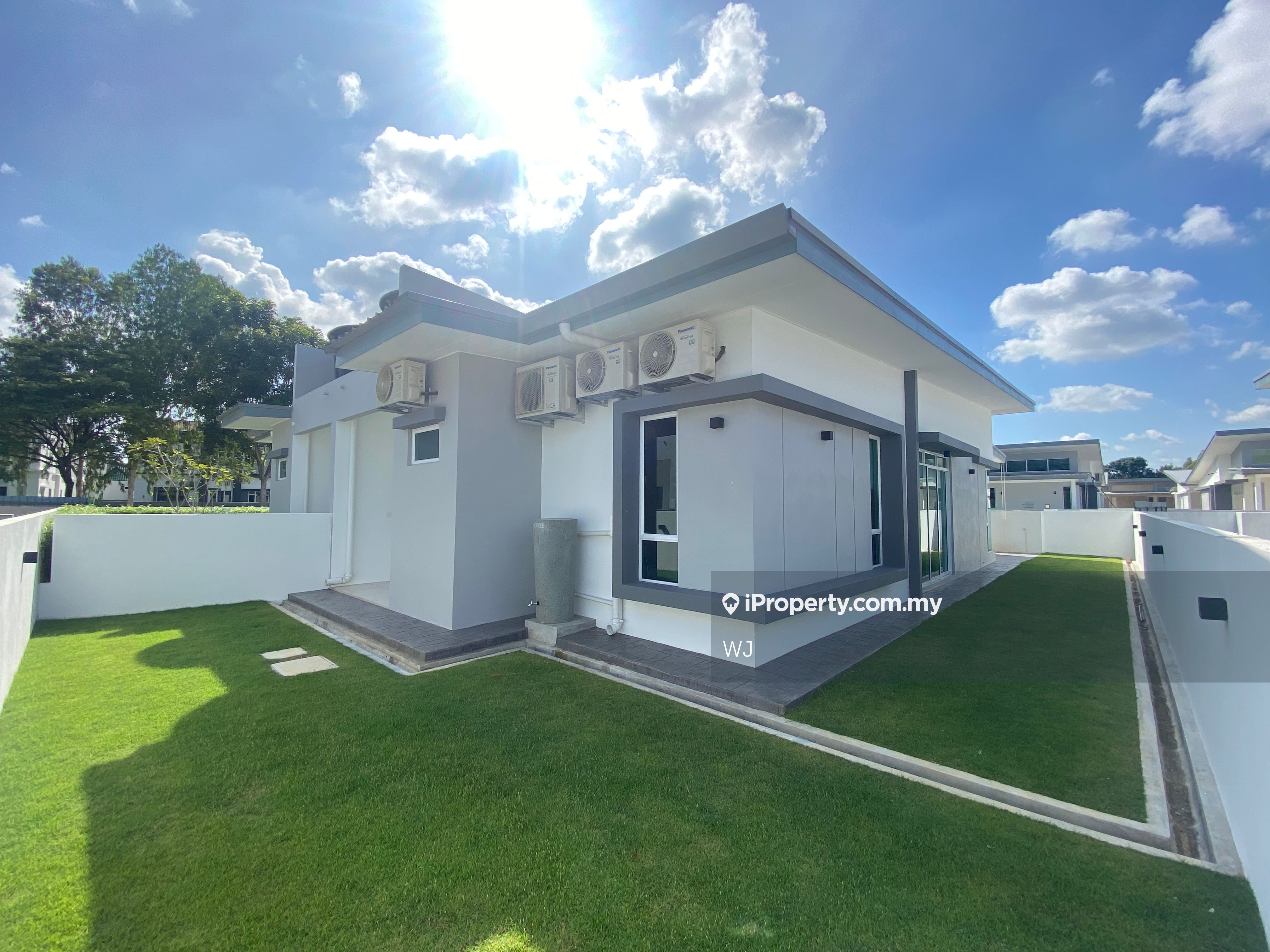 Batu Kawan Intermediate Semi-detached House 3 bedrooms for sale