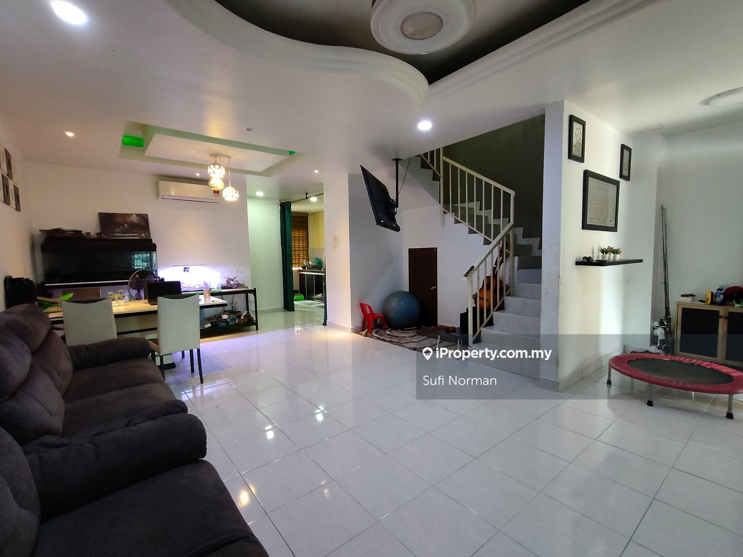 Taman Bukit Dahlia, Pasir Gudang 2sty Terrace/Link House 4 bedrooms