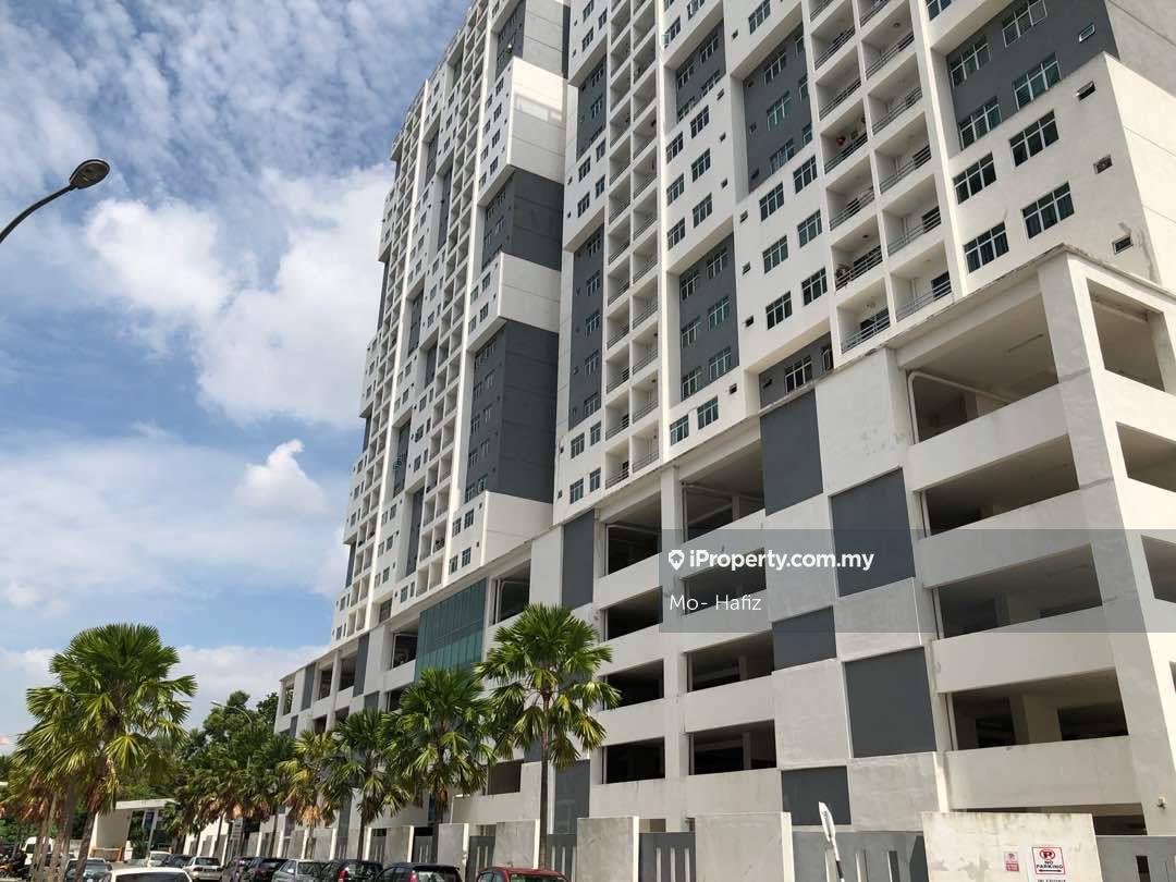 Pinang Laguna Intermediate Apartment 3+1 bedrooms for sale in Perai