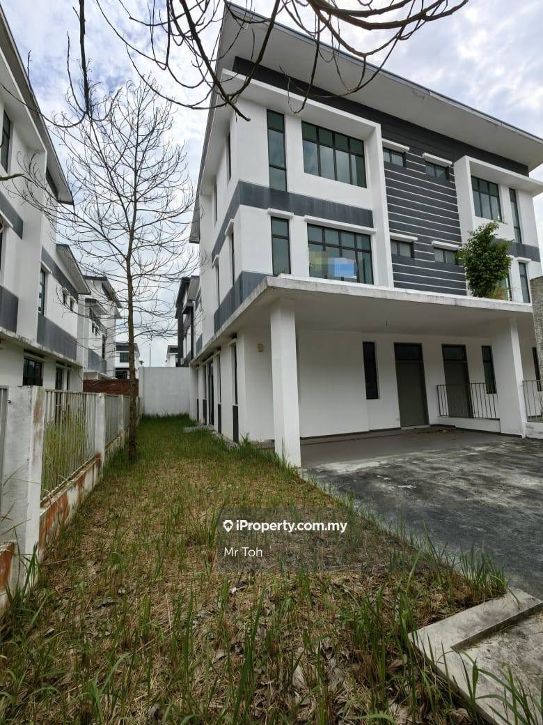 Taman Mutiara Mas, Skudai Cluster House 4 bedrooms for sale iProperty