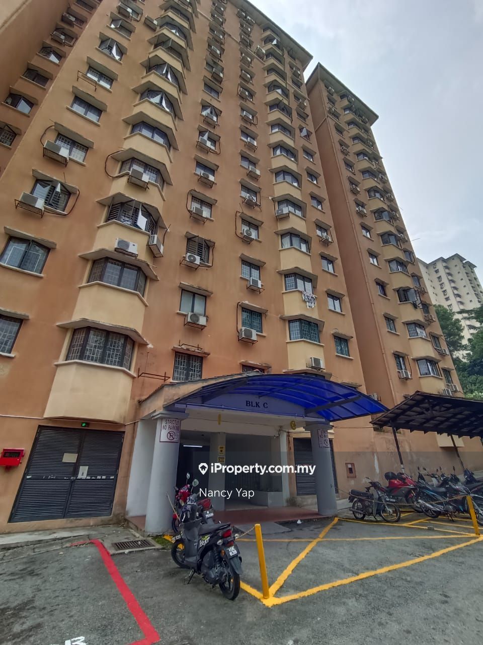 Aman Puri Apartment Apartment 3 bedrooms for rent in Kepong, Selangor