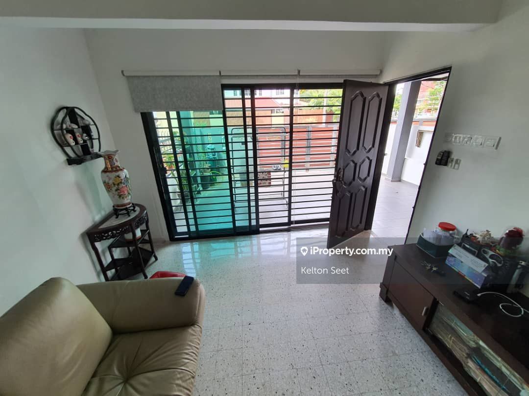 Taman Bukit Hijau Cheras Intermediate 2 Sty Terrace Link House 5 1 Bedrooms For Sale Iproperty Com My