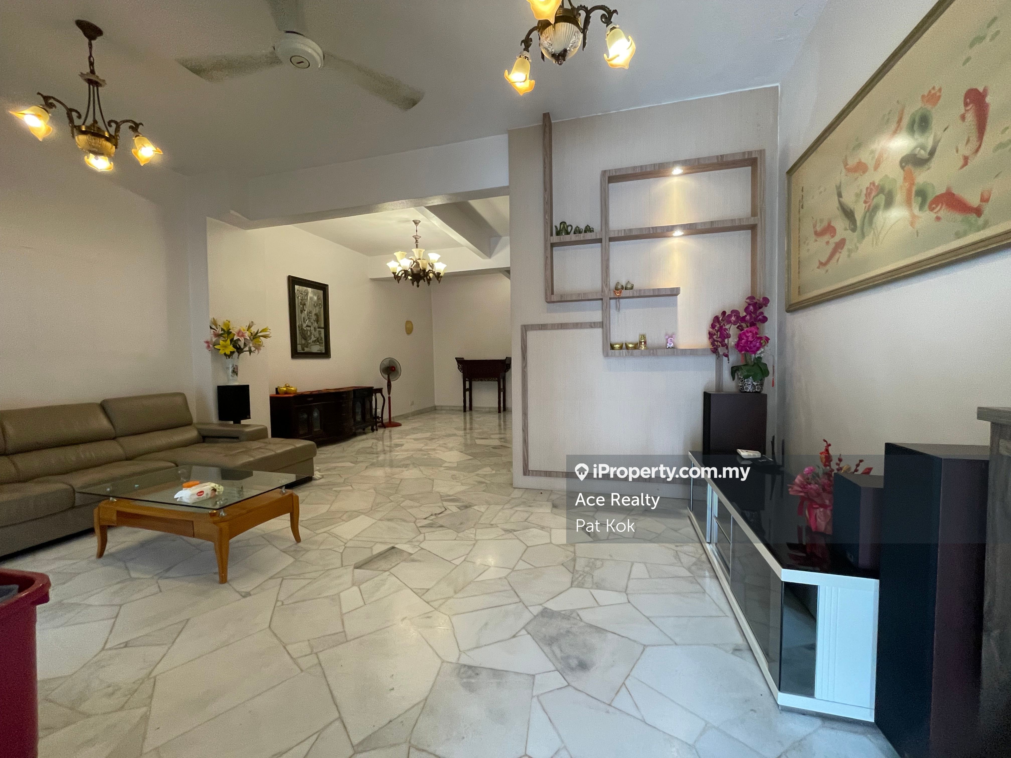 Taman Tun Dr Ismail 2sty Terrace/Link House 4 bedrooms for sale
