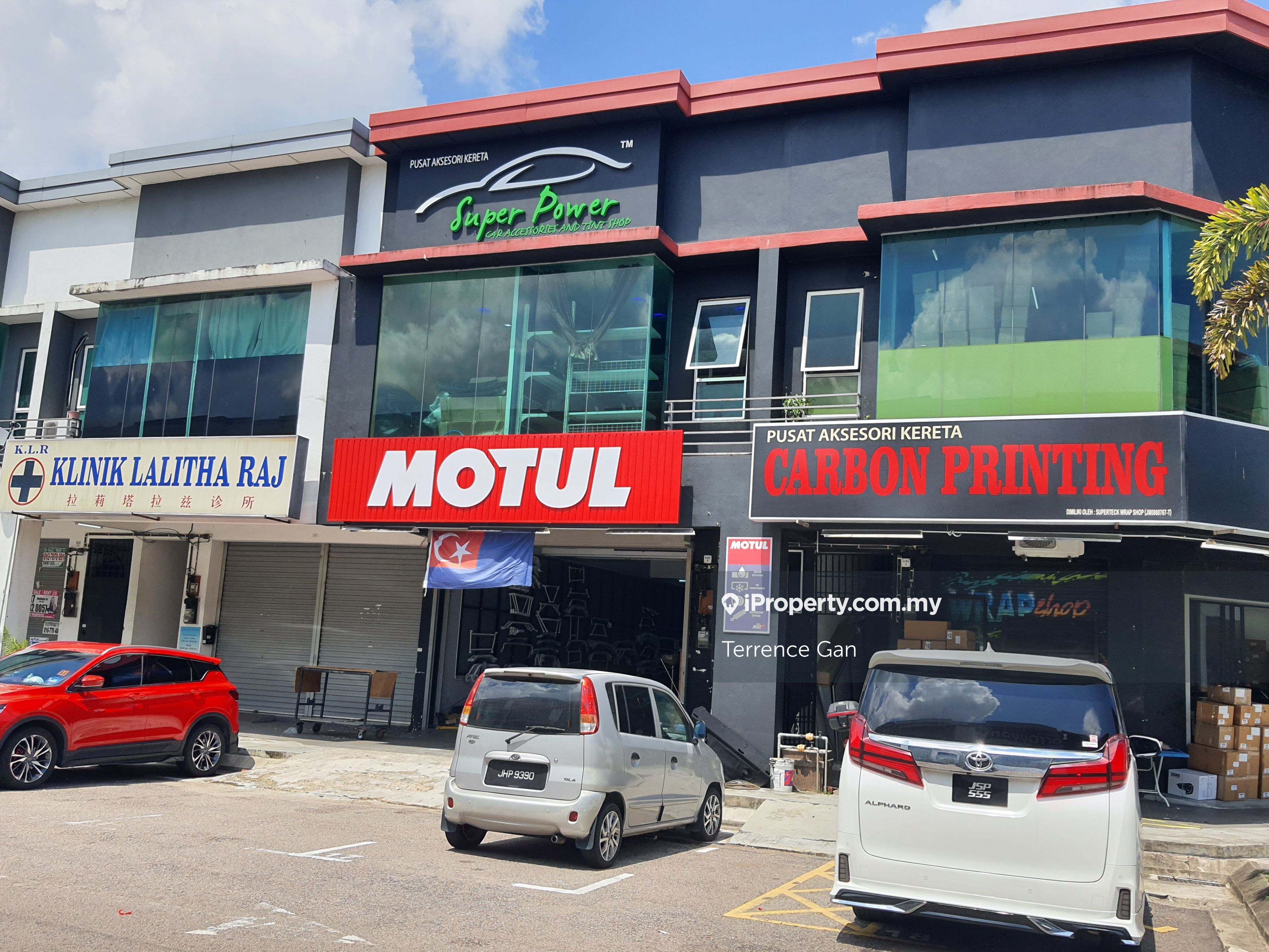 DATARAN LARKIN 2 STOREY SHOP NEAR LARKIN SENTRAL FOR SALE RENTAL