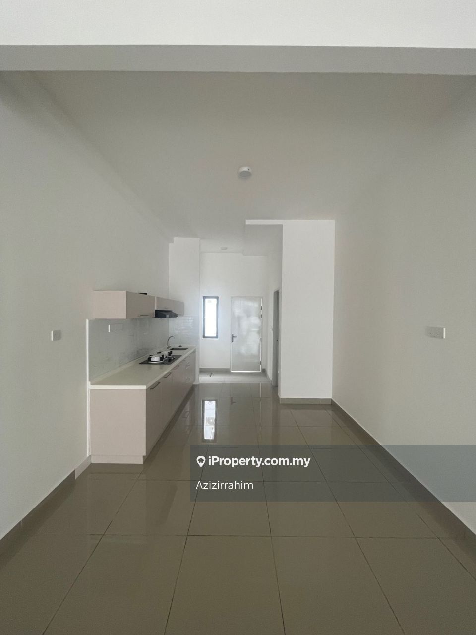 Cyberjaya 2sty Terrace/Link House 4 bedrooms for rent