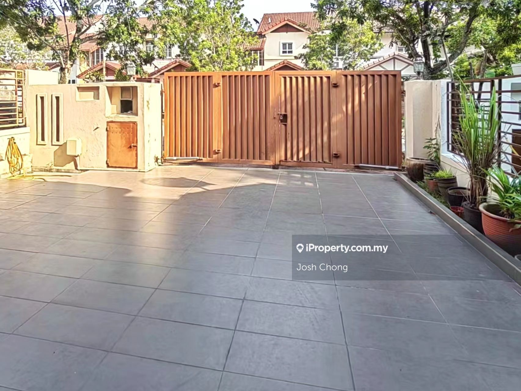 Laman Putra, Section 7, Putra Heights Intermediate 2sty Terrace/Link House 4 bedrooms for sale