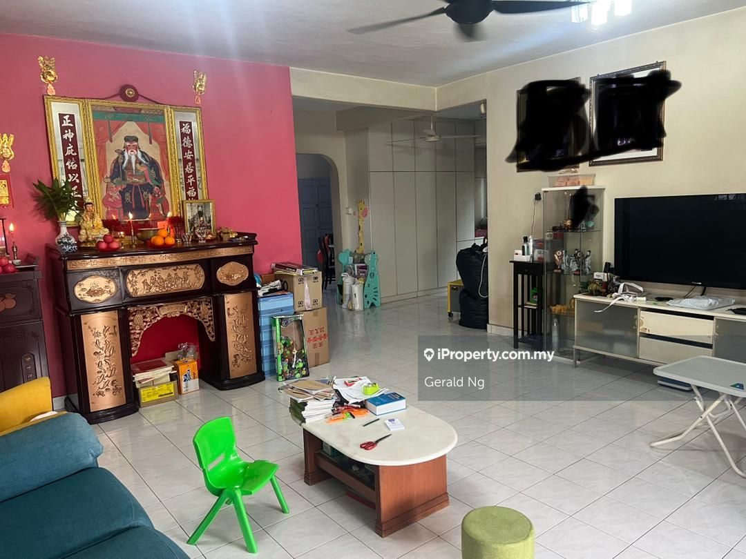 2 sty Bungalow @ Taman Kepong, Kepong