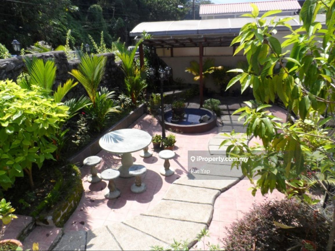Taman Melawati Semidetached House 8 bedrooms for rent