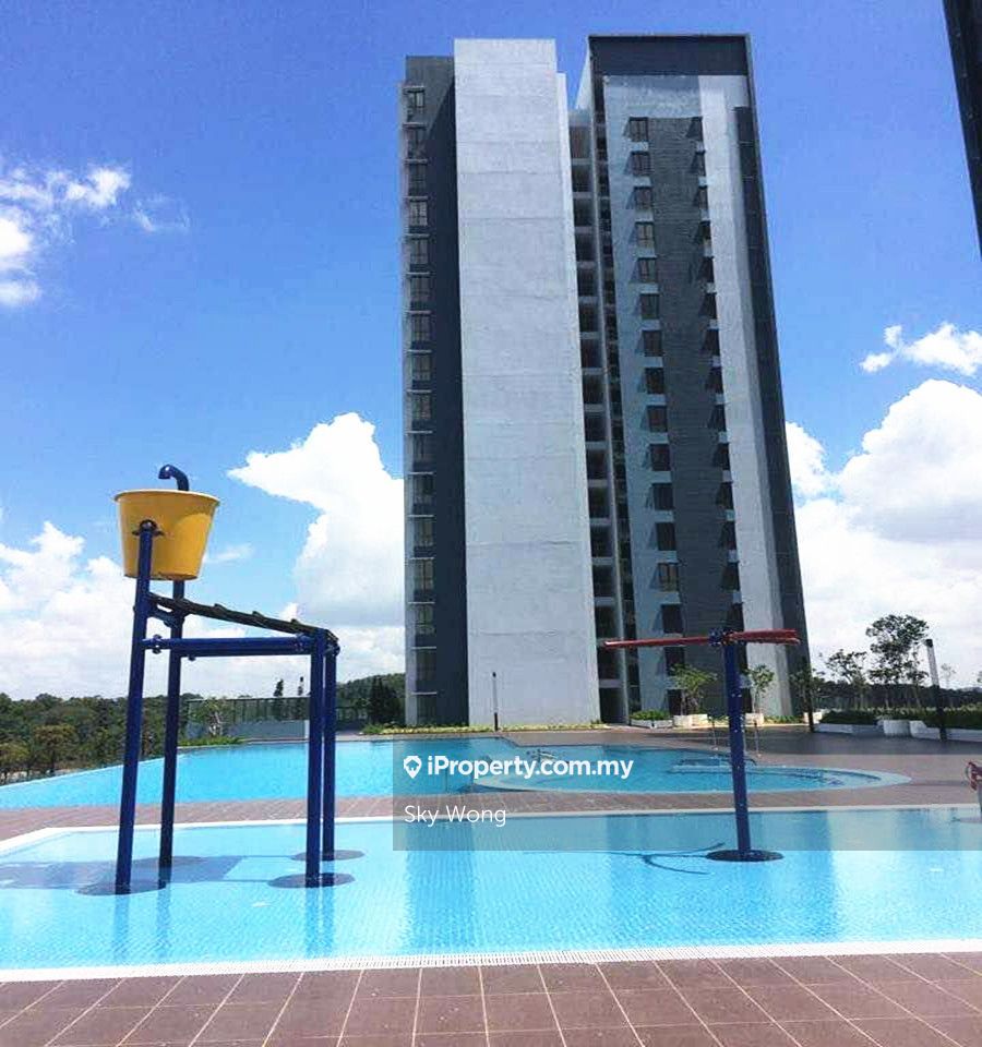 Green Park Residence Corner lot Condominium 3 bedrooms for sale in Seri