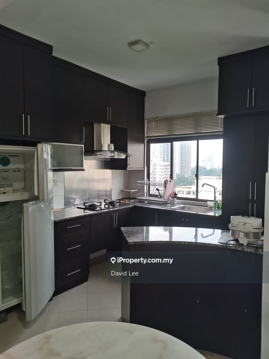 Sea Breeze Tower Intermediate Apartment 3 bedrooms for rent in Jelutong ...