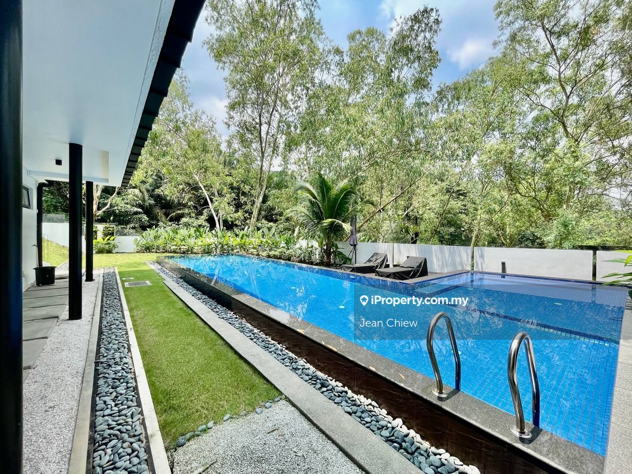 Valencia, Sungai Buloh End lot Bungalow 5+1 bedrooms for rent