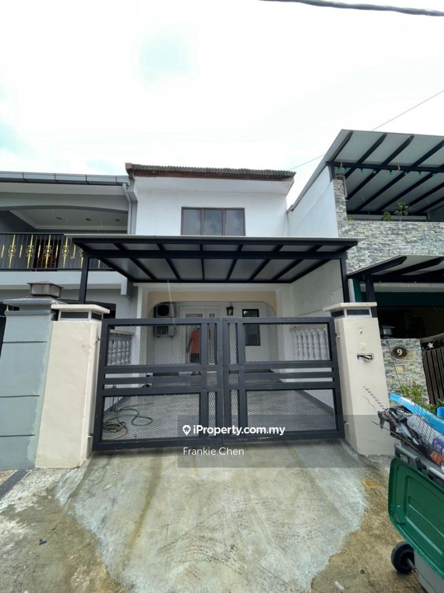 Taman Megah Ria Jalan Bayan 33, Masai 2sty Terrace/Link House 3