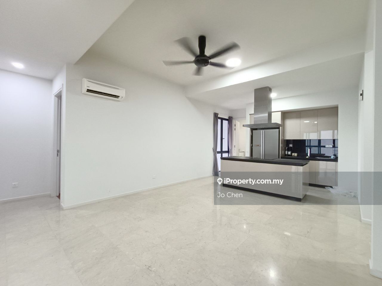 Concerto North Kiara Corner lot Condominium 3+1 bedrooms for sale in