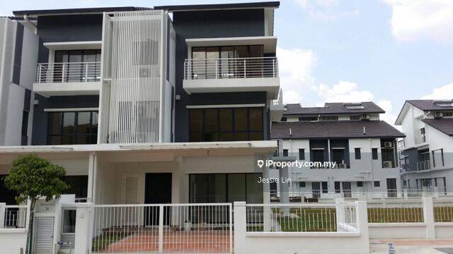 Almira 28, Sutera Damansara, Damansara Damai