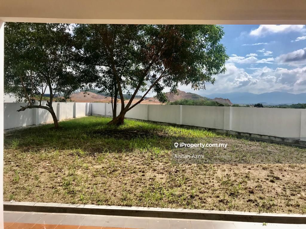 Bangi Avenue 3, Bangi Corner lot 3sty Terrace/Link House 7 bedrooms