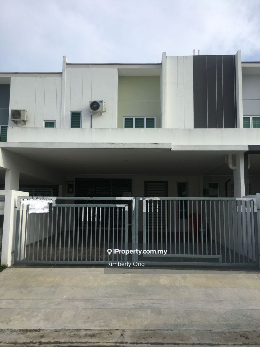 Double Storey 22x80 Sendayan House For Rent, Bandar Sri Sendayan for