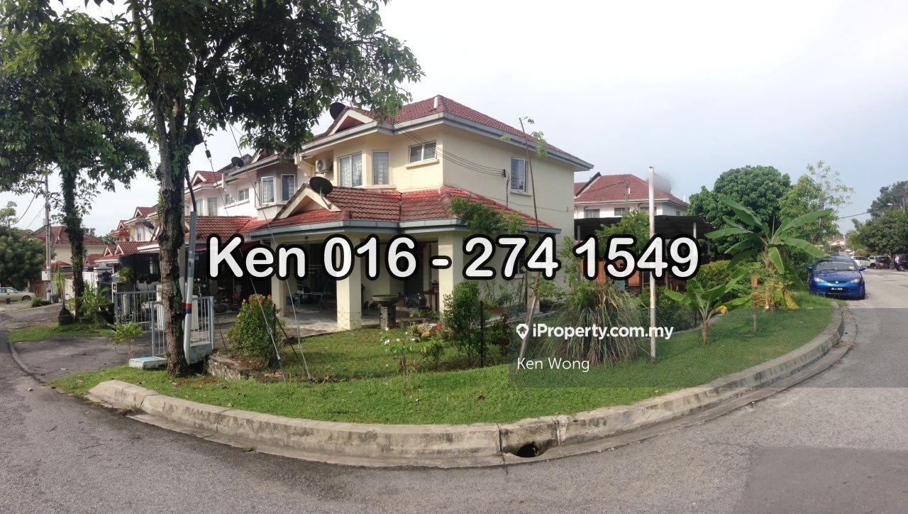 Corner House Jalan LEP 5 Taman Lestari Putra, Seri Kembangan Corner lot
