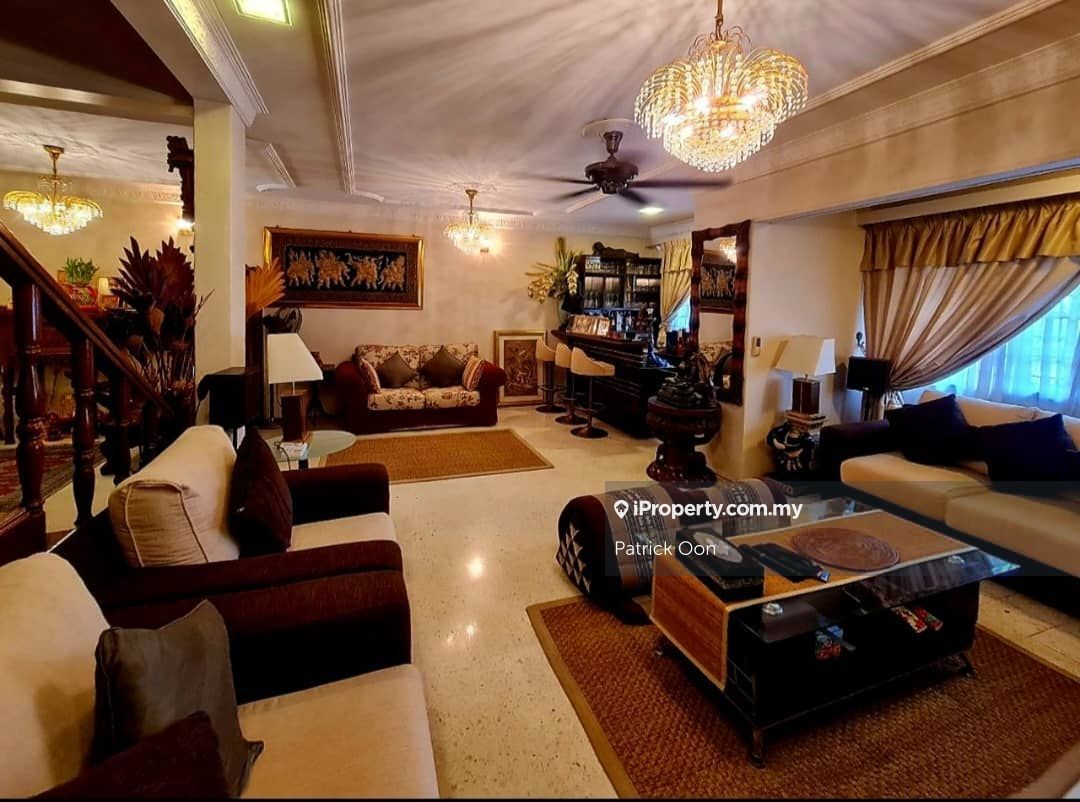 Taman Bukit Jobina, Ampang 3sty Terrace/Link House 6 bedrooms for sale