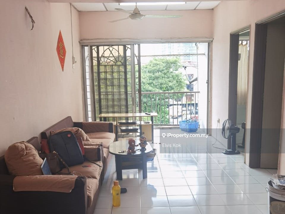 Taman Sri Kuching Intermediate Flat 3 bedrooms for sale in Jalan