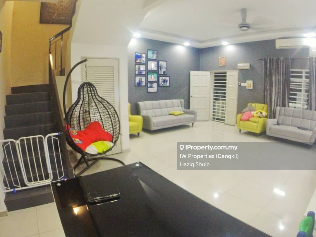 Sp3 Bandar Saujana Putra Bandar Saujana Putra Intermediate 2 Sty Terrace Link House 4 Bedrooms For Sale Iproperty Com My