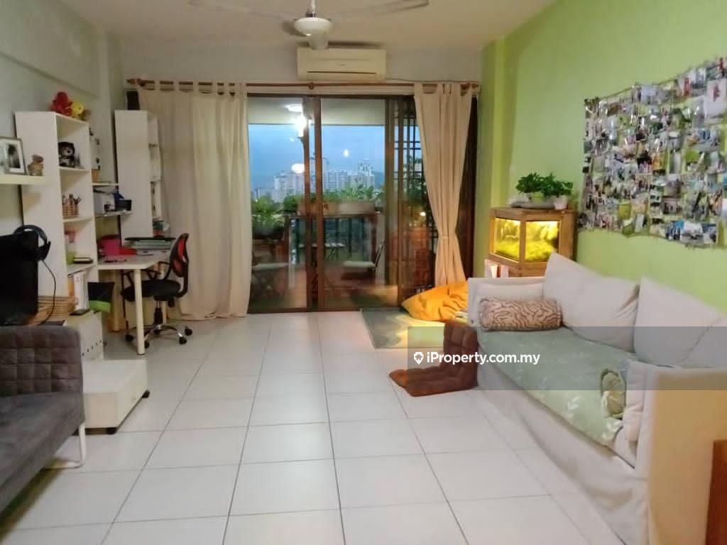 Anjung Hijau (Greenfields) Intermediate Apartment 3 bedrooms for sale