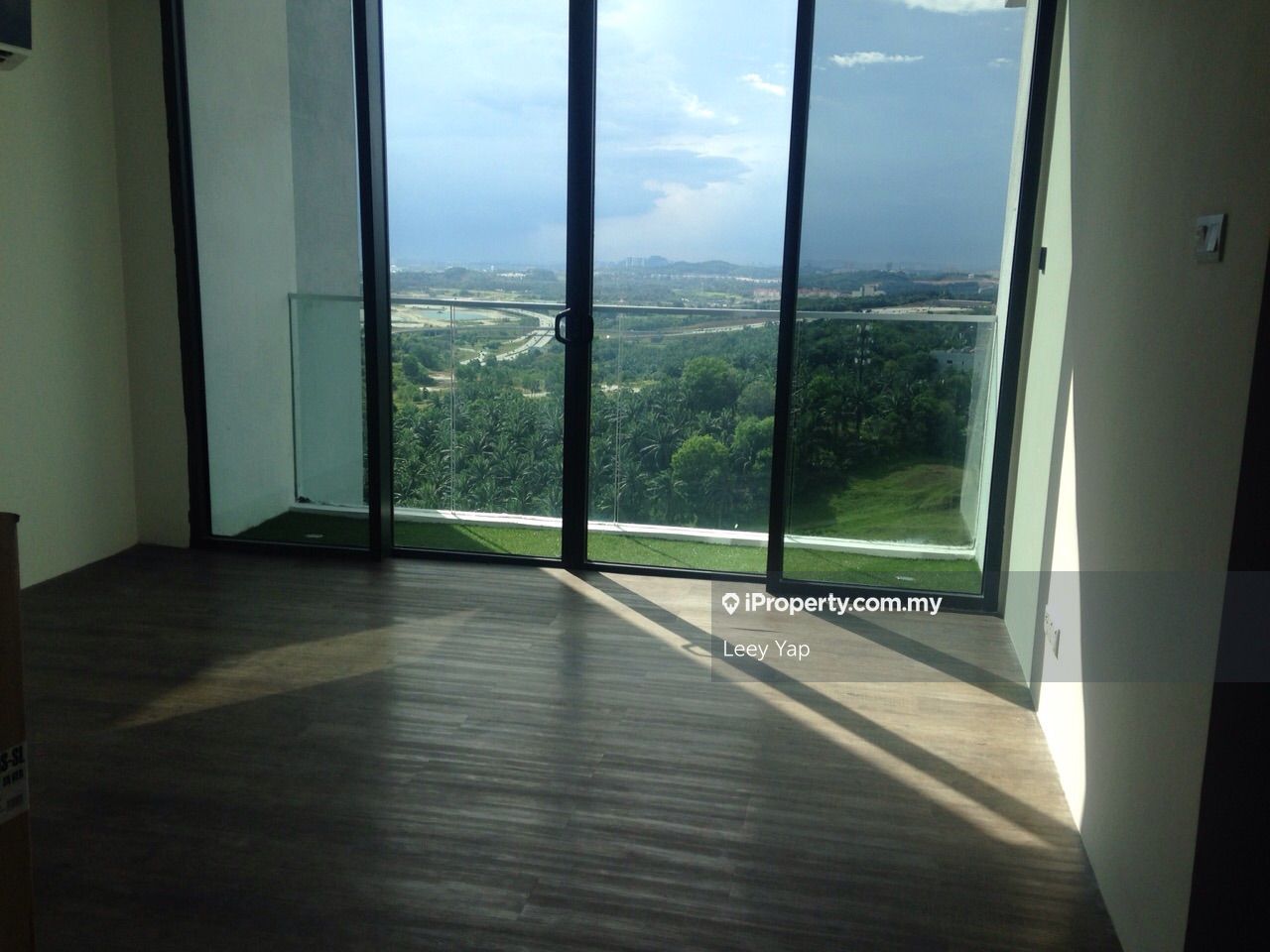 The Place Cyberjaya Serviced Residence 2 bedrooms for rent in