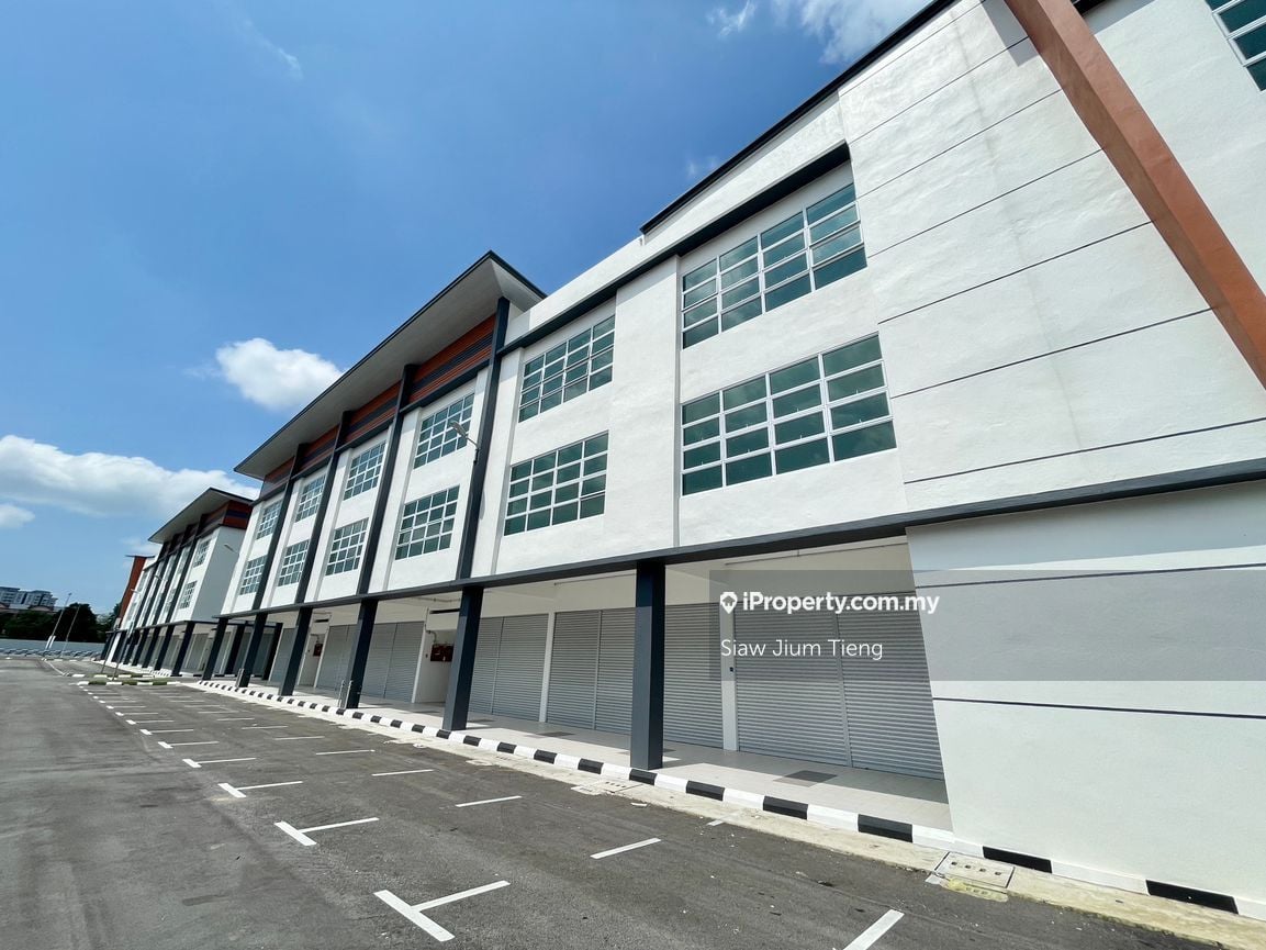 Pine Square Facing Main Road 1st 2nd Floor, Pine Square Facing Main ...