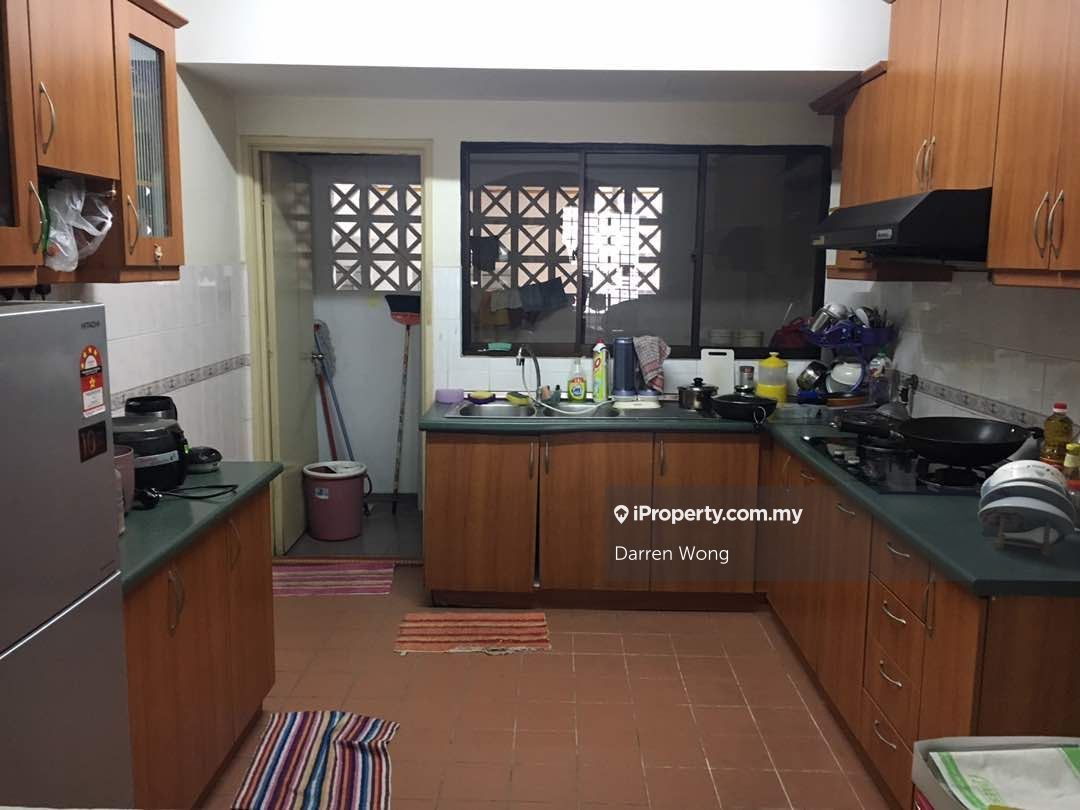 Vista Komanwel C Intermediate Condominium 3 bedrooms for sale in Bukit