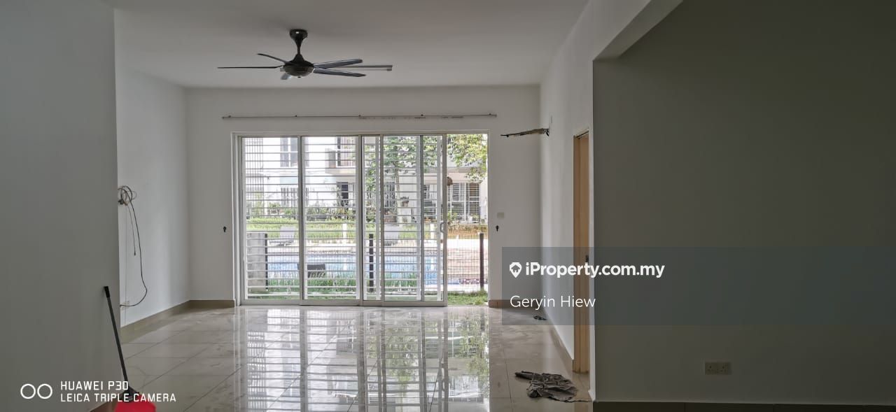 The Sanderson, Taman Bukit Serdang, Seri Kembangan for sale RM599000