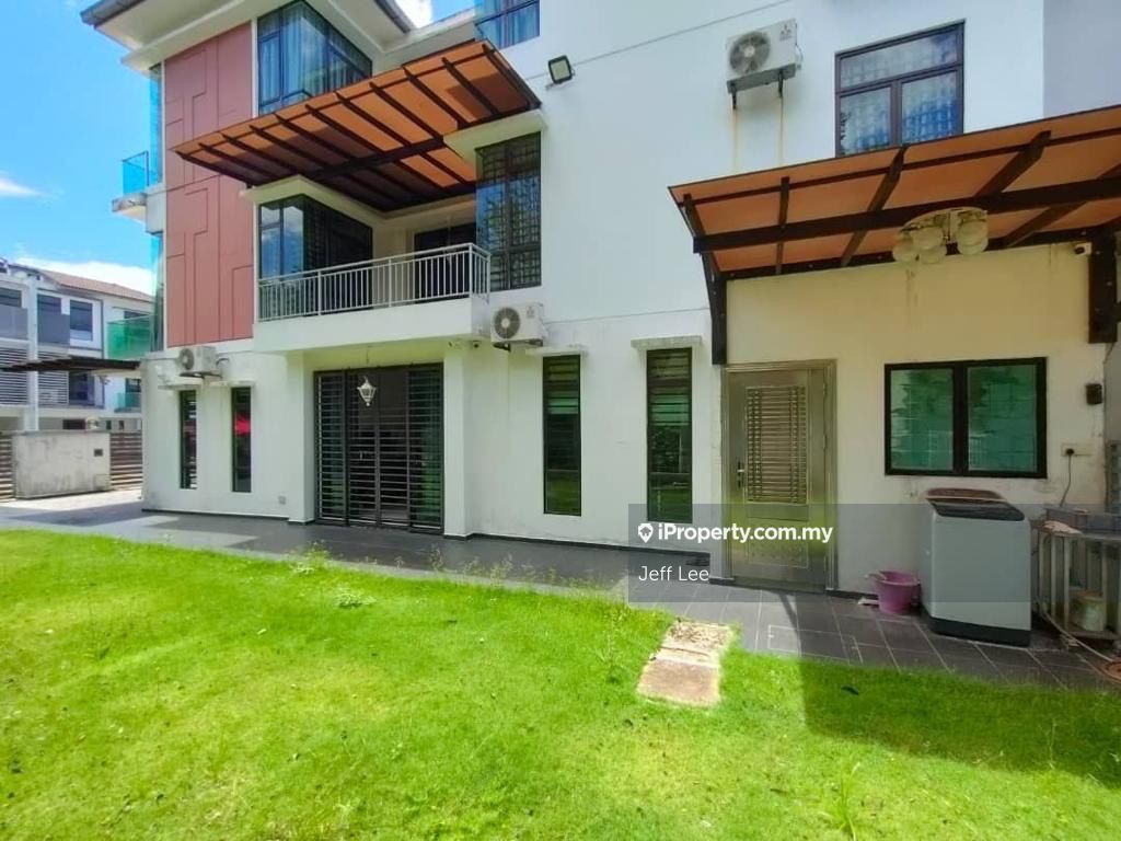 Taman Skudai Indah, Skudai Corner lot Cluster House 7 bedrooms for sale