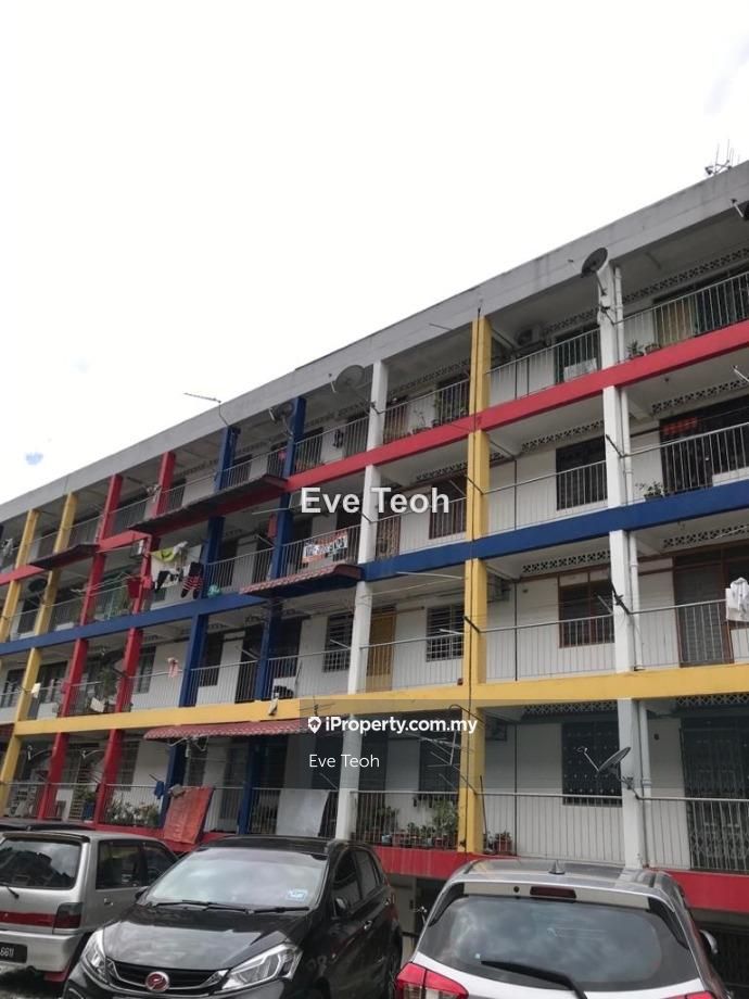 Salak South Garden Flat 2 bedrooms for sale in Salak Selatan, Kuala