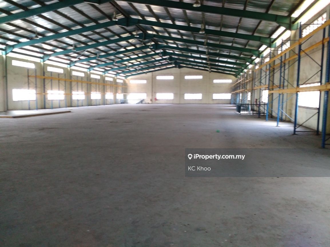 Warehouse, Factory, Office, Showroom, Sungai Buloh for rent RM70000