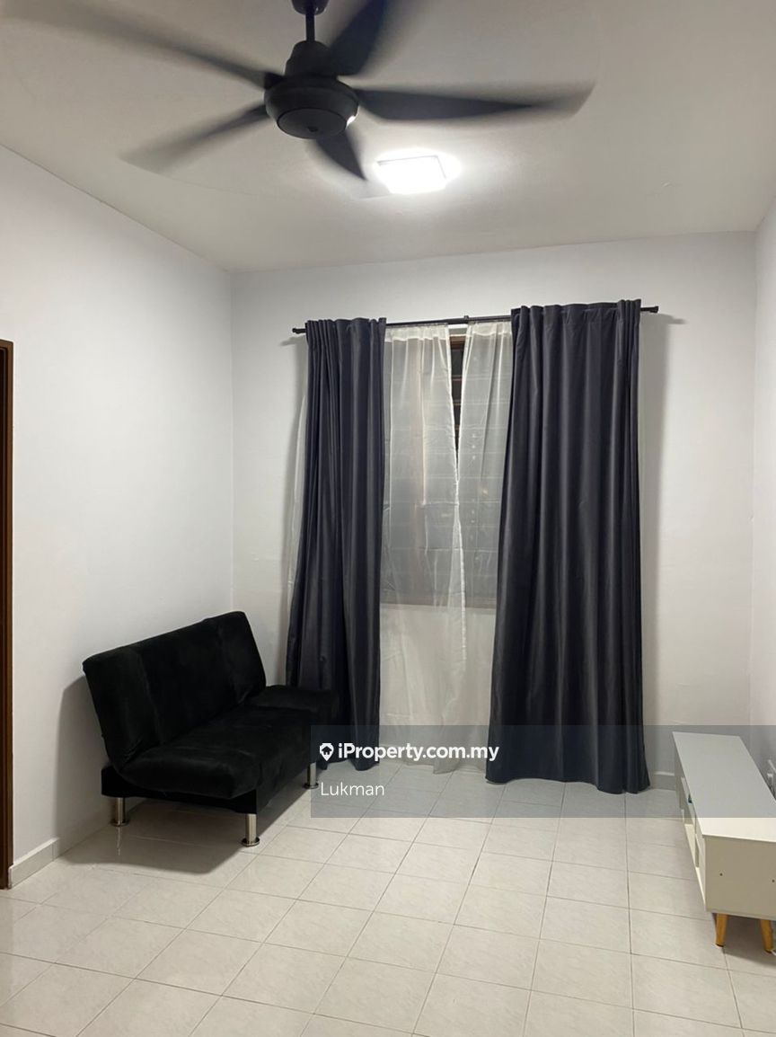 Pangsapuri Berembang Indah Intermediate Flat 3 bilik tidur untuk disewa