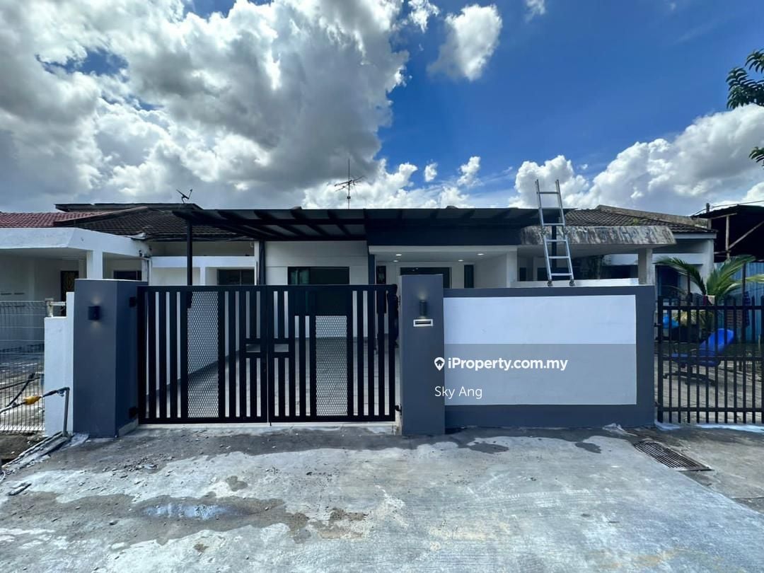 Gembira, JB Town, Ciq, Johor Bahru Intermediate 1sty Terrace/Link