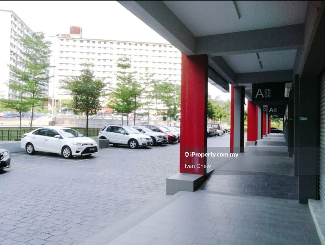 Medan Connaught Ground Floor End Lot Shop Taman Len Sen Cheras Shop Office For Rent Iproperty Com My